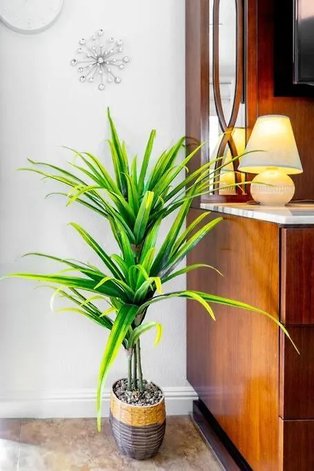 Villa Pool House Near Chinatown Vegas Wifl-Sleeps 9 à Las Vegas Hébergement de vacances