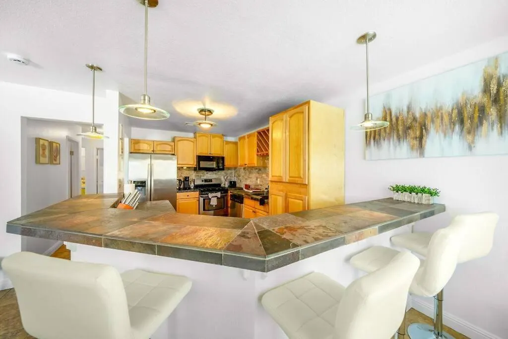 度假居 拉斯维加斯Pool House Near Chinatown Vegas Wifl-Sleeps 9别墅 美国